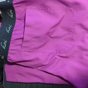 Scrubs | 7 tops 1pr pants